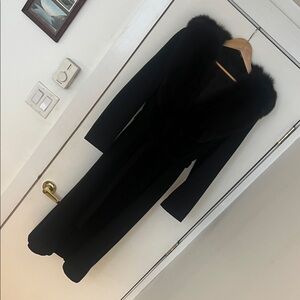 Elegant Black Fur-Trimmed Women's Coat